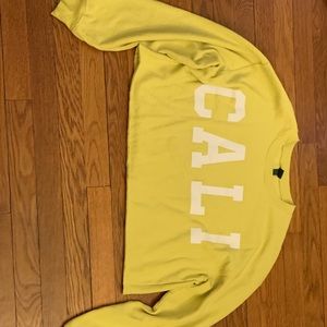 Long sleeve graphic crop top